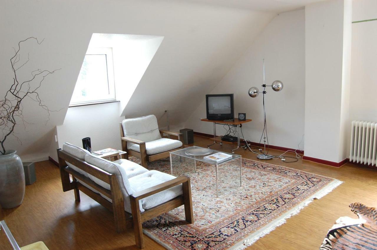 Modern Comfort Inn Kreuzau Екстериор снимка